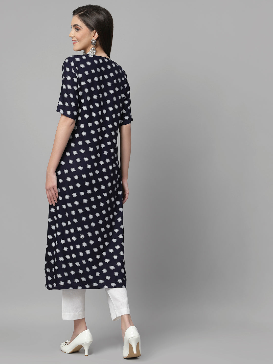 Women Blue Abstract Print Straight Kurta - Kashyap Global Lifestyles LLP