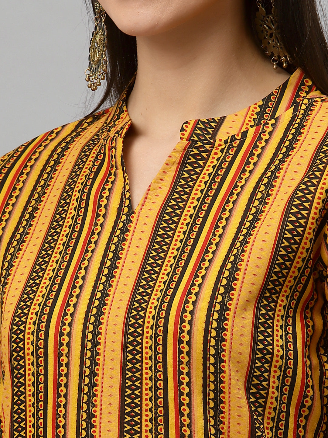 Women Yellow Printed Viscose Kurta - Kashyap Global Lifestyles LLP