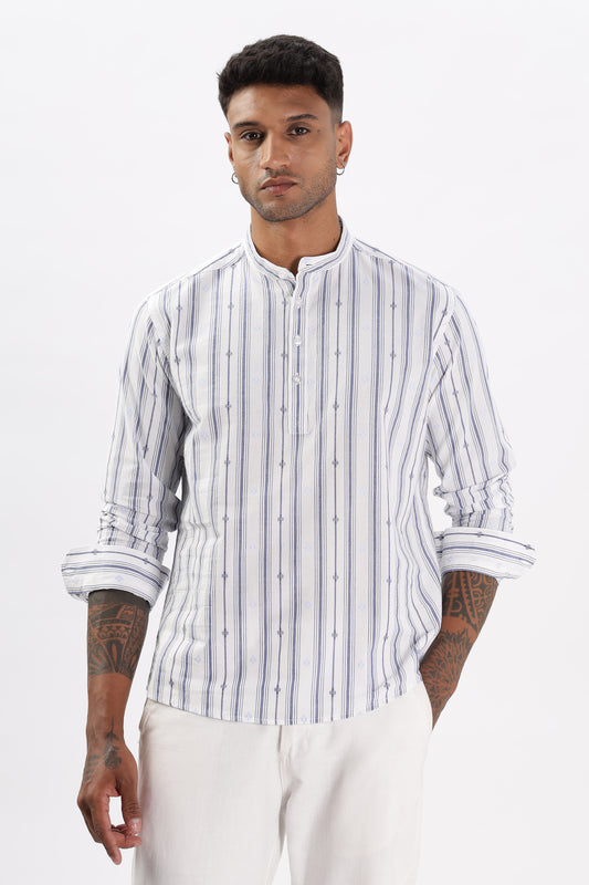 Uri Men White & Blue Dobby Striped Short Kurta