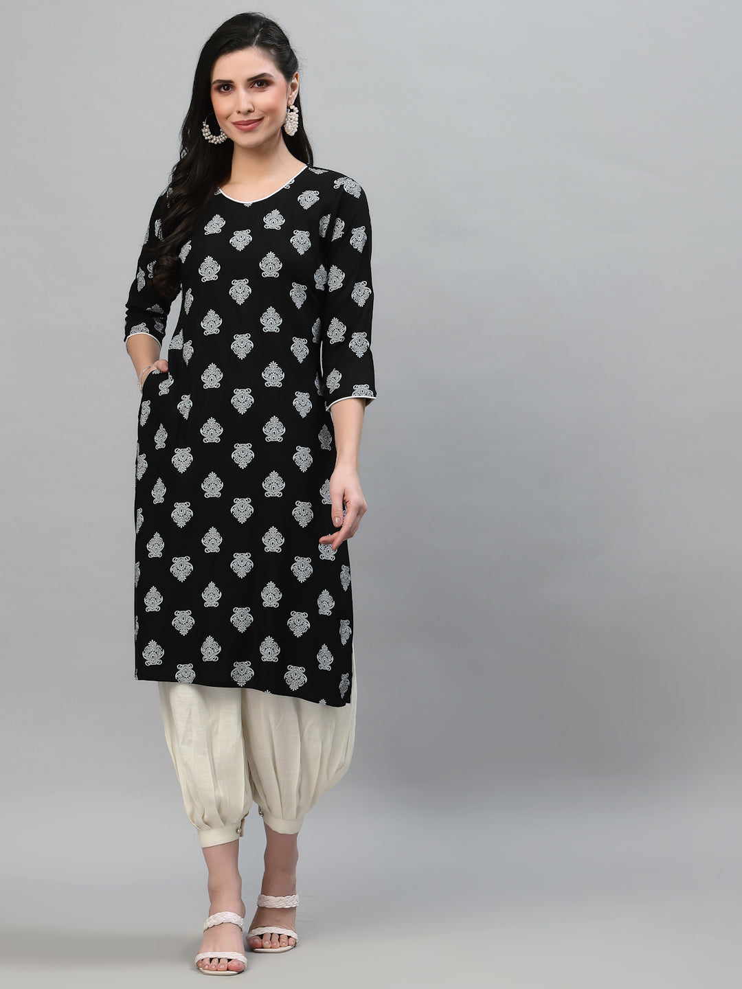 Women Black Printed Kurta - Kashyap Global Lifestyles LLP